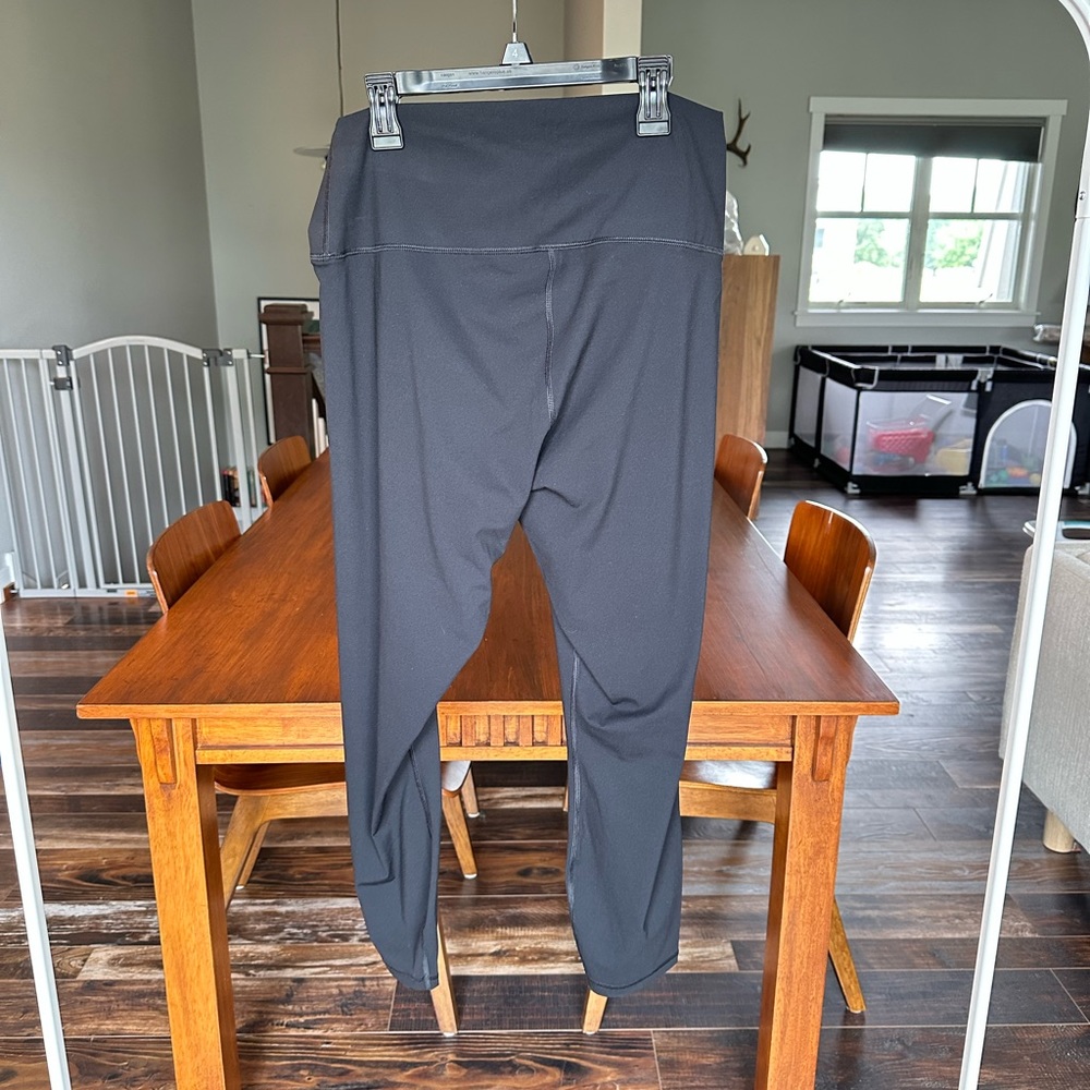 Everlane Renew Ankle High Rise Black Active Leggings Size XL - Picture 3 of 3